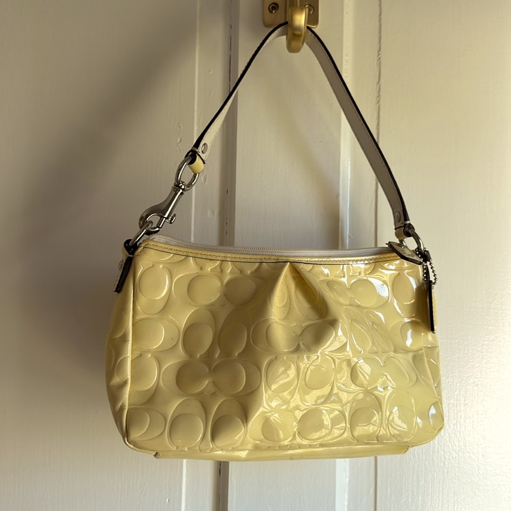 Coach Y2K patent leather shoulder bag purse